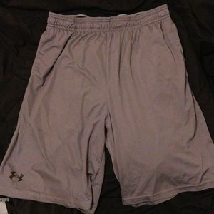 Under Armour Men's Shorts Gray Size M